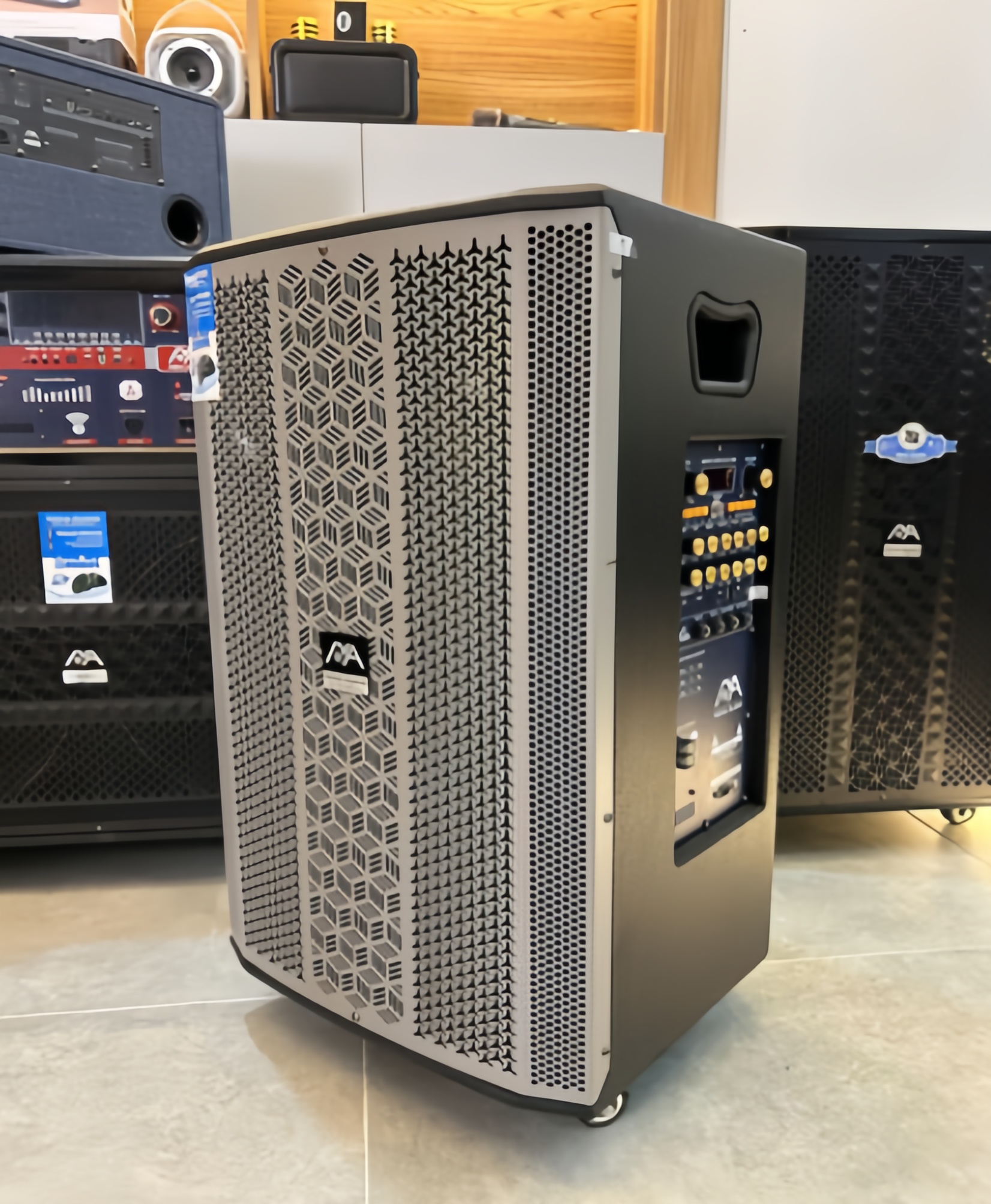 LOA KÉO NOVA-0502TLA